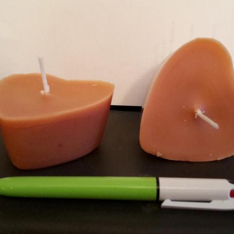 troc de  1 lot de 2 bougies en forme de coeur, sur mytroc