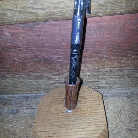 troc de  Porte stylo en bois, sur mytroc