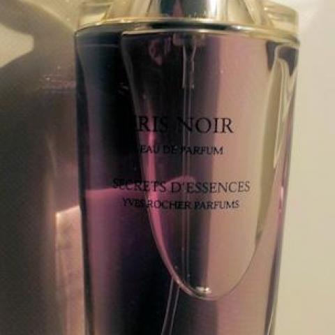 troc de  Parfum Iris Noir - Secrets d'essences - Yves Rocher, sur mytroc