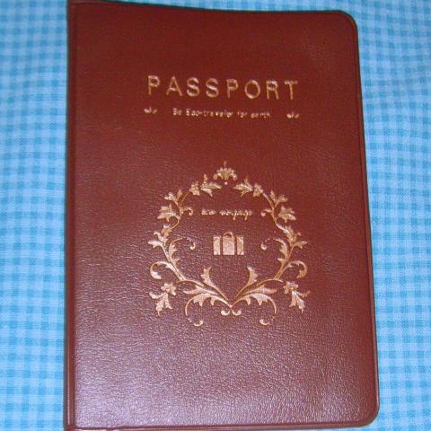troc de  Etui - couverture - protection pour passeport, sur mytroc