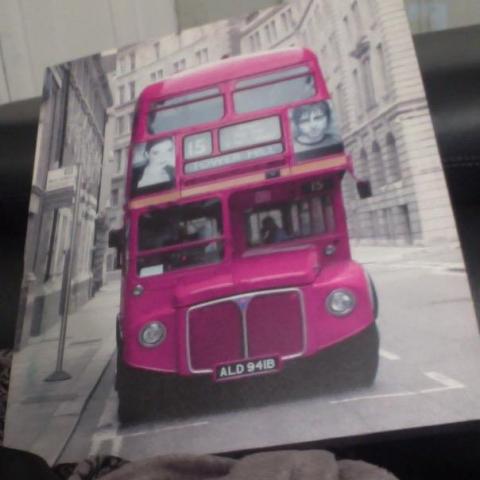 troc de  Tableau en toile Londres bus rose, sur mytroc