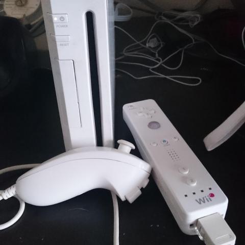 troc de  Wii sans manettes, sur mytroc
