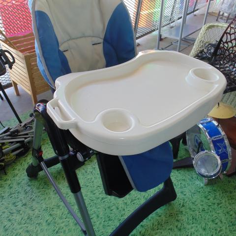 troc de  Chaise haute pour bébé, sur mytroc