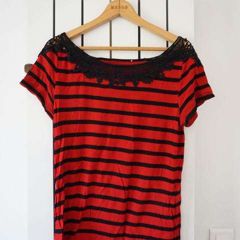 troc de  Joli T-Shirt Rayure Rouge & Noir & Dentelle, sur mytroc