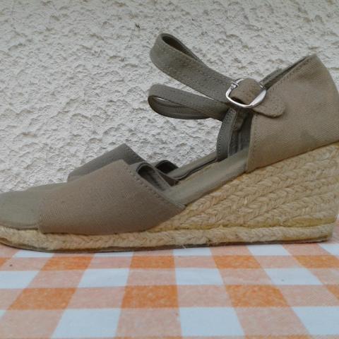 troc de  Chaussures femme neuve, sur mytroc