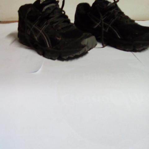 asics enfant 37 asics enfant 37