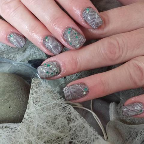 troc de  Ongles à mon domicile, sur mytroc