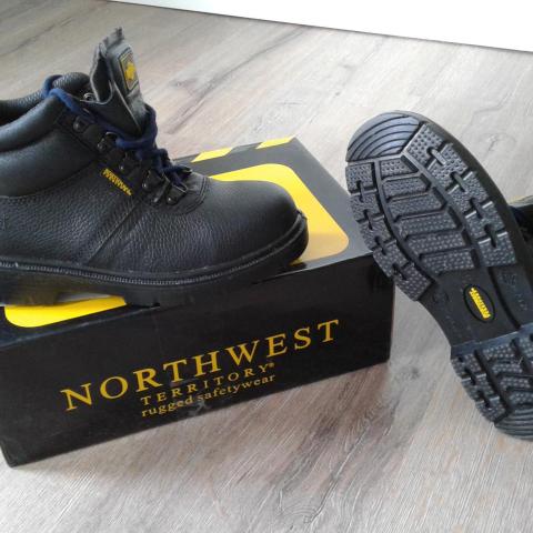 troc de  chaussures de sécurité northwest territory modèle "alberta", sur mytroc