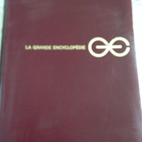 troc de  la grande encyclopedie Larousse edition 1975, sur mytroc