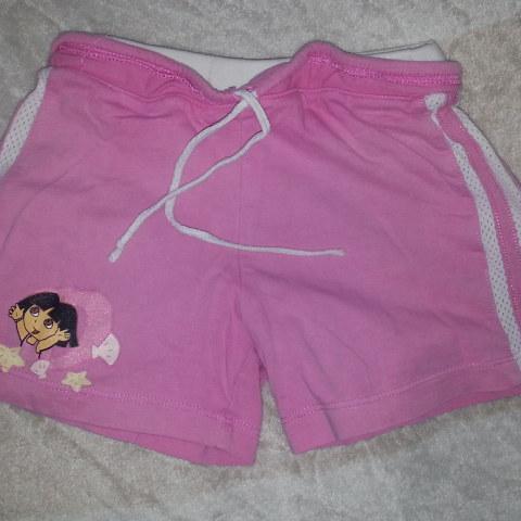 troc de  Short Dora 4 ans, sur mytroc