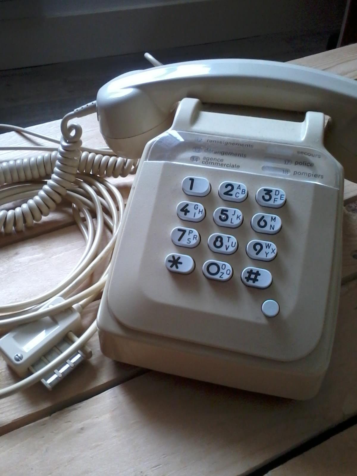 troc de troc telephone ancien image 0