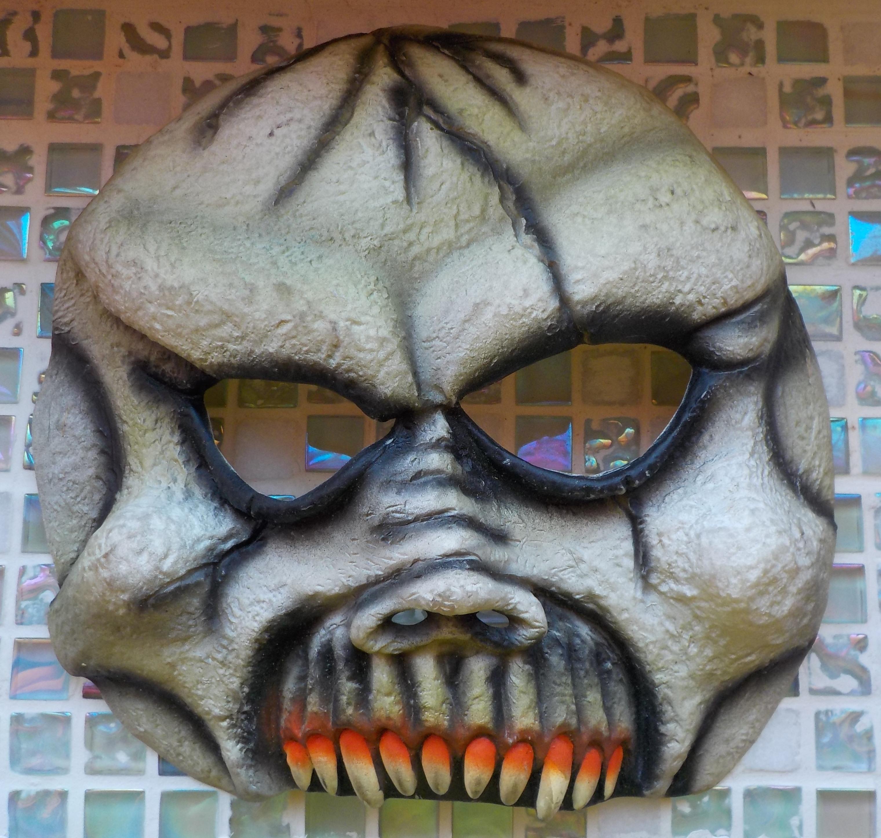 troc de troc masque souple déguisement halloween image 0