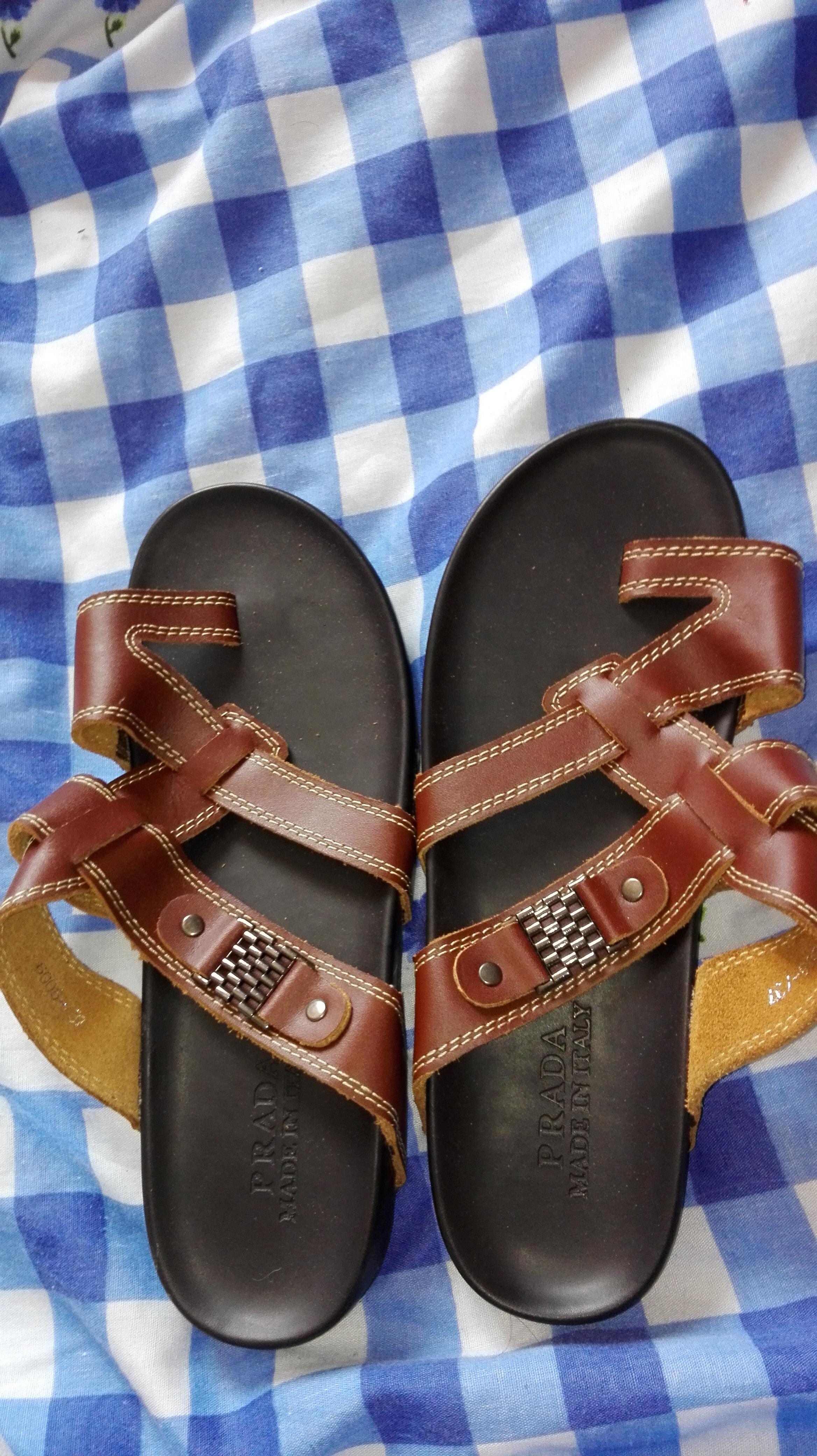 troc de troc sandales prada neufs cuir image 0