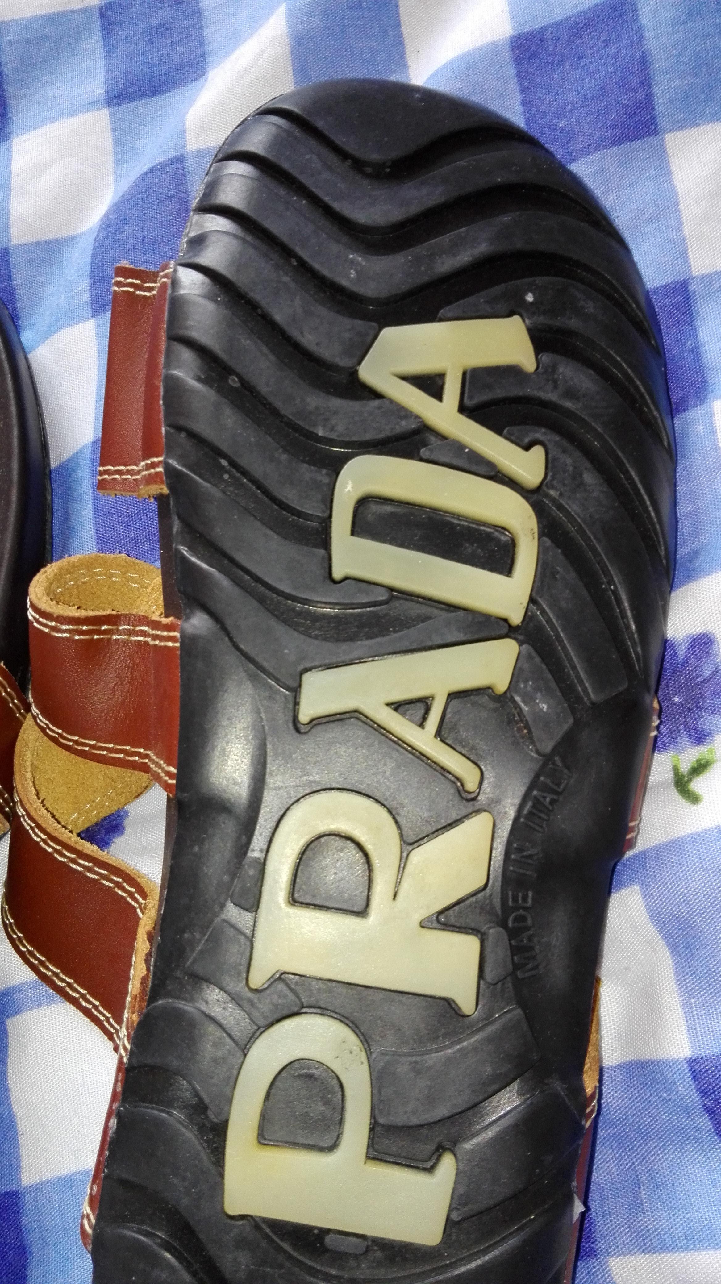 troc de troc sandales prada neufs cuir image 1