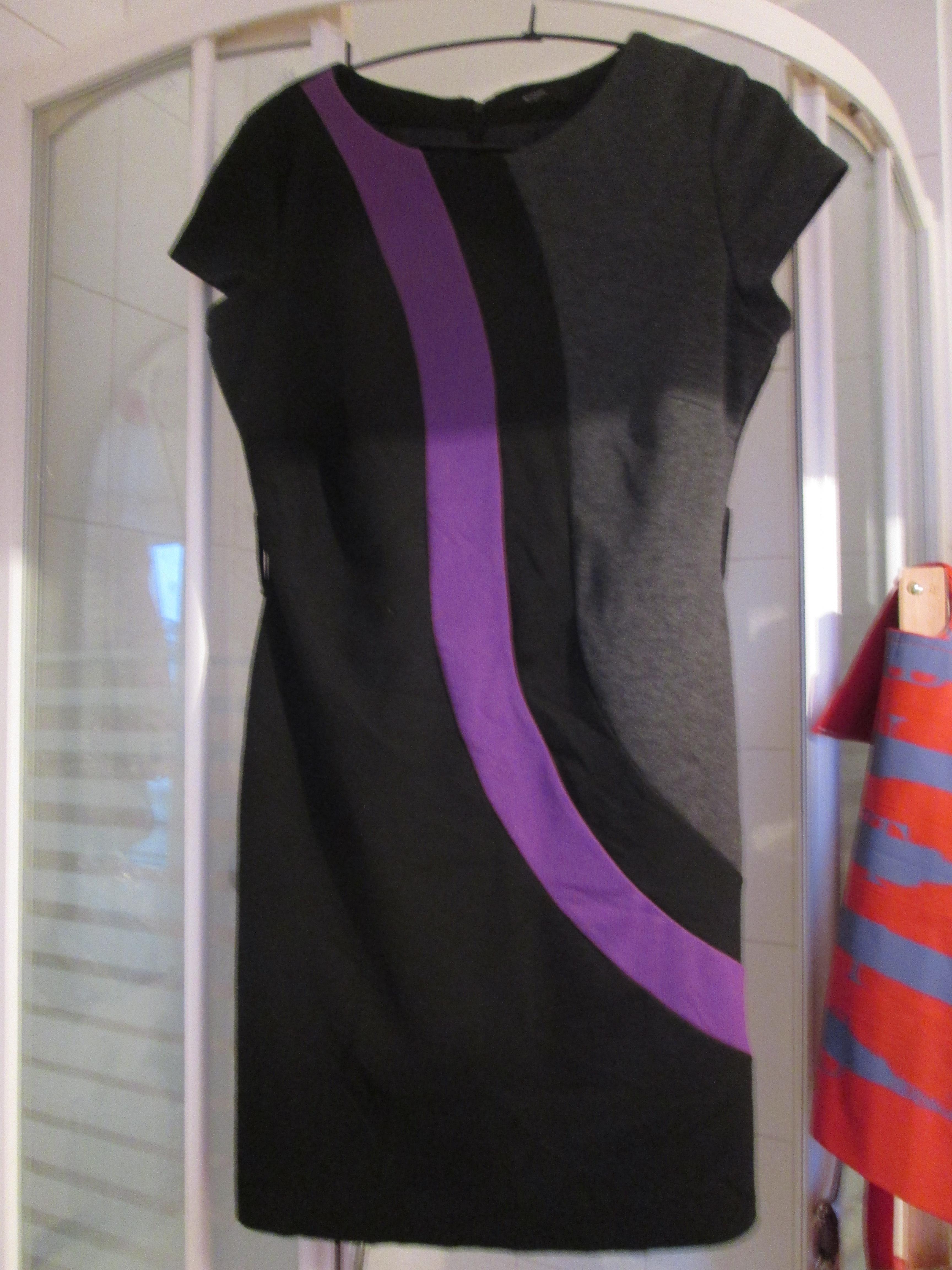 troc de troc robe noire grise et violette taille 40-42 image 0