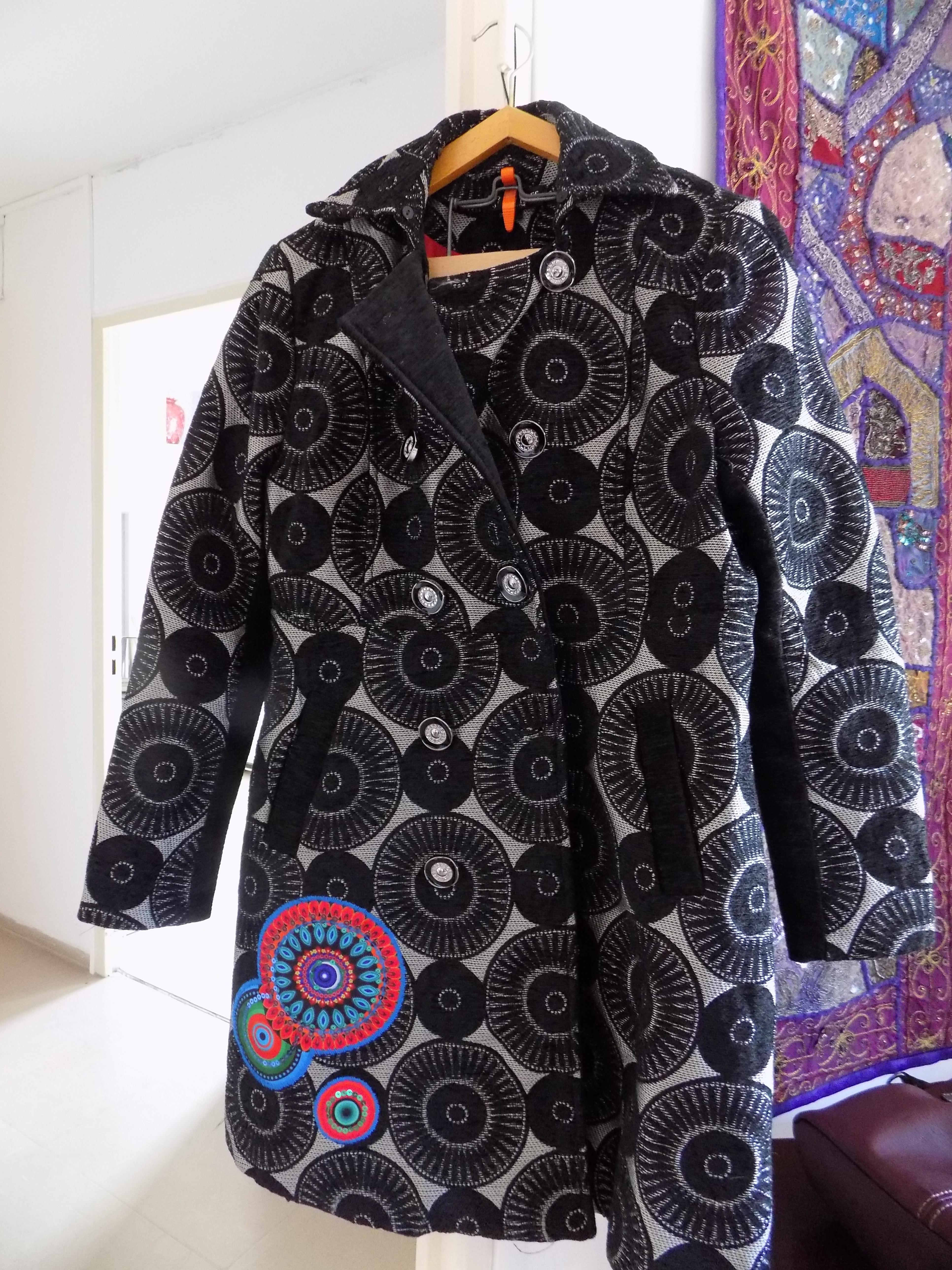 troc de troc manteau style desigual image 0