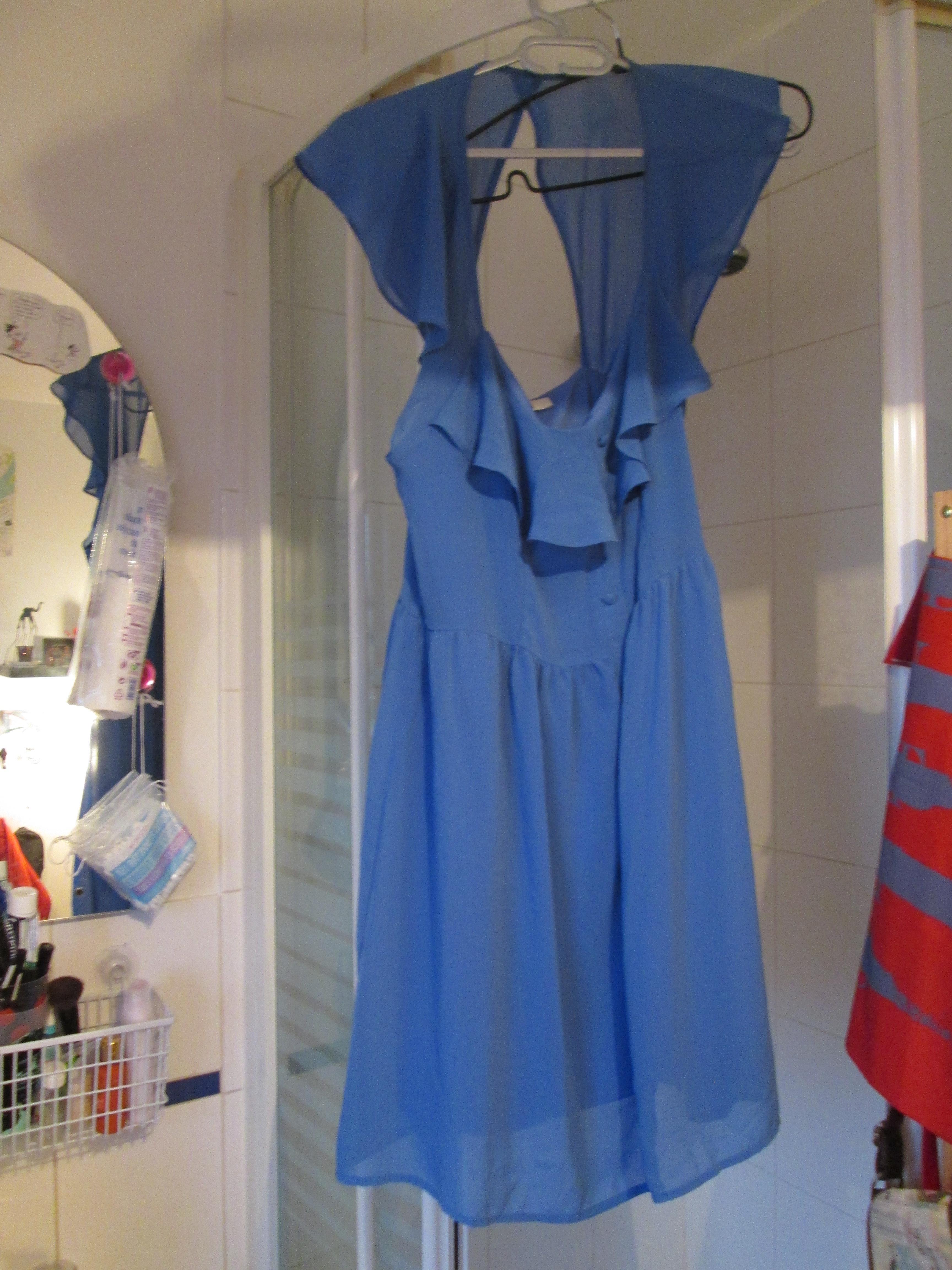troc de troc robe bleu ciel, dos nu, taille l (petit). image 0