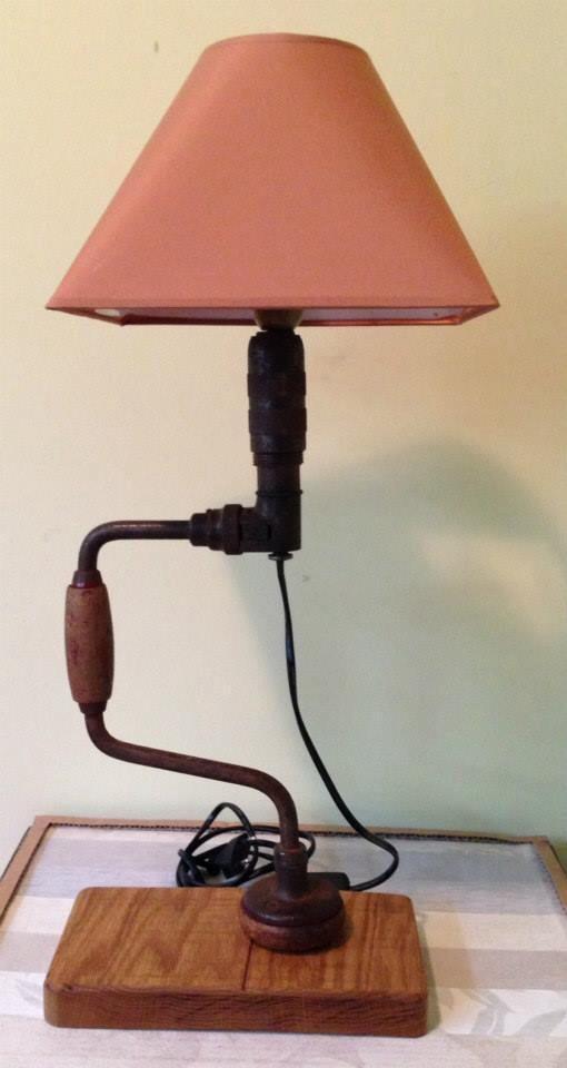 troc de troc lampe chignole sur pied en vieux chêne image 0